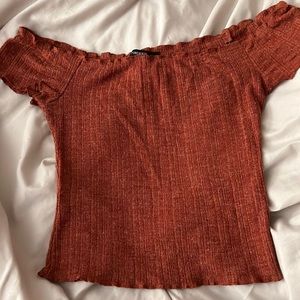 Off the Shoulder Lettuce Edge Crop Top S